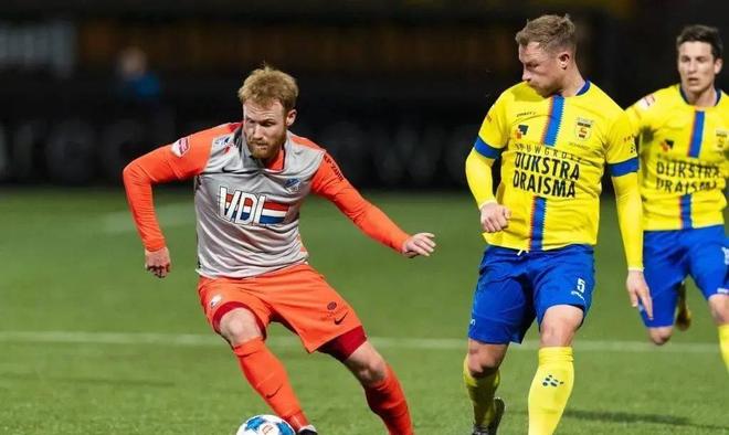 俱乐部更加 俱乐部更加