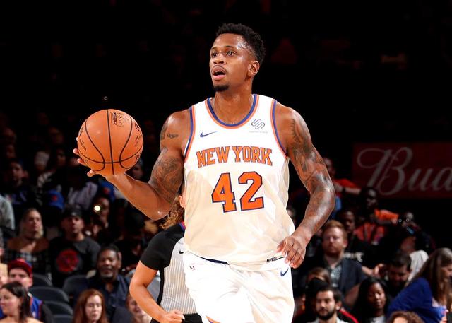 高位策应打 高位策应打